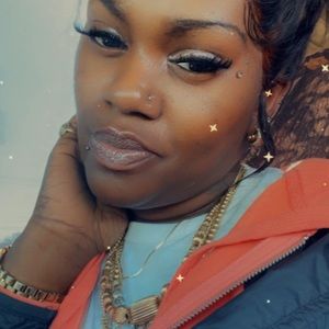 Meet your Posher, Shamiqua